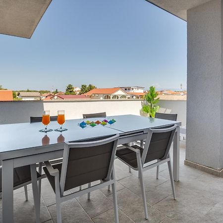 Apartmani Kastelina Vir Zewnętrze zdjęcie