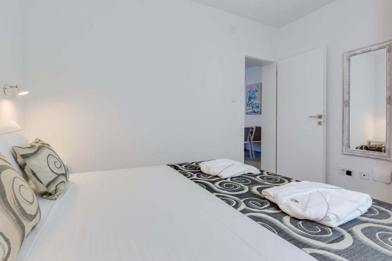 Apartmani Kastelina Vir Zewnętrze zdjęcie