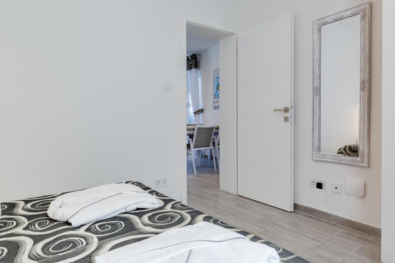 Apartmani Kastelina Vir Zewnętrze zdjęcie