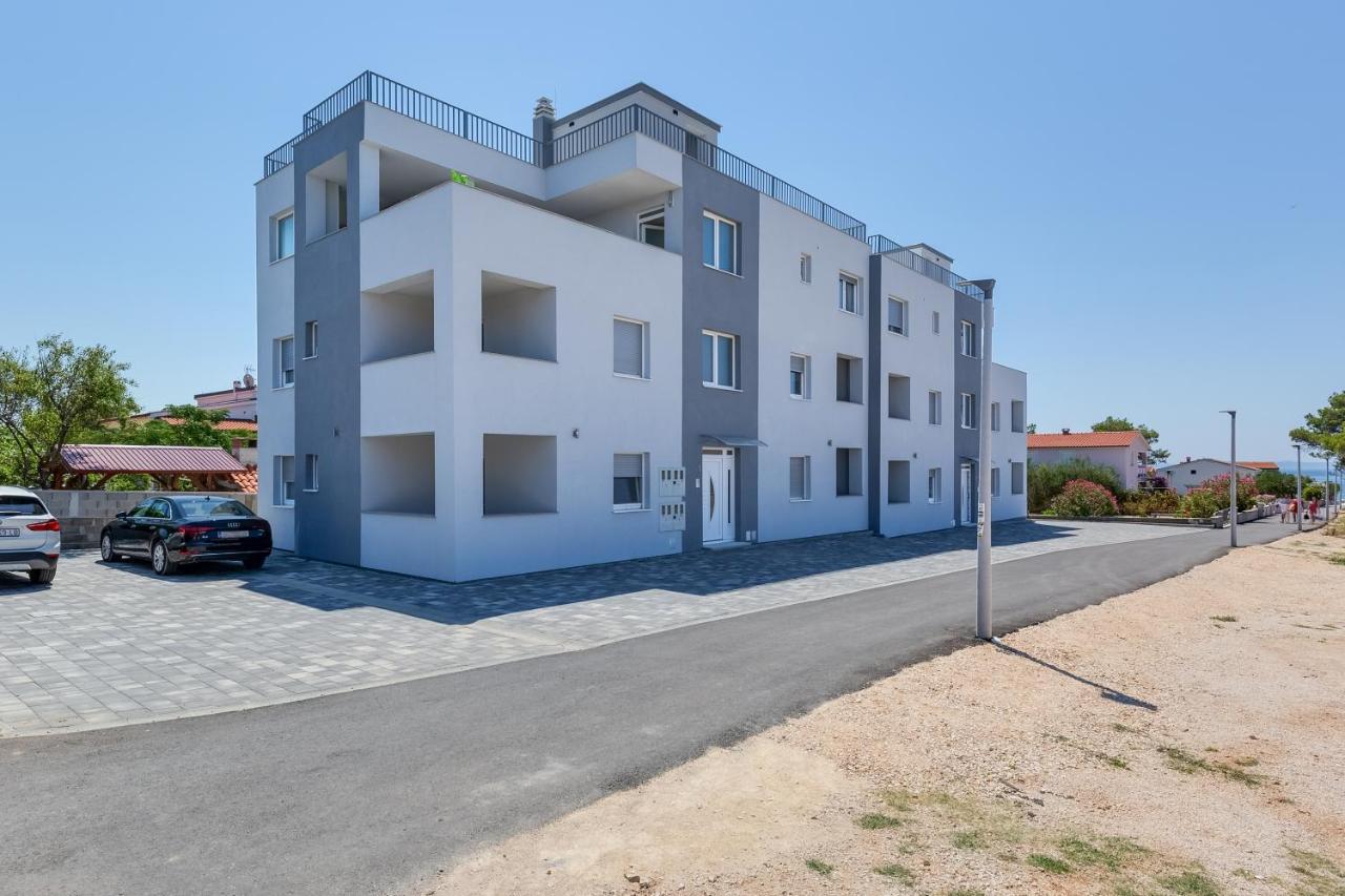 Apartmani Kastelina Vir Zewnętrze zdjęcie
