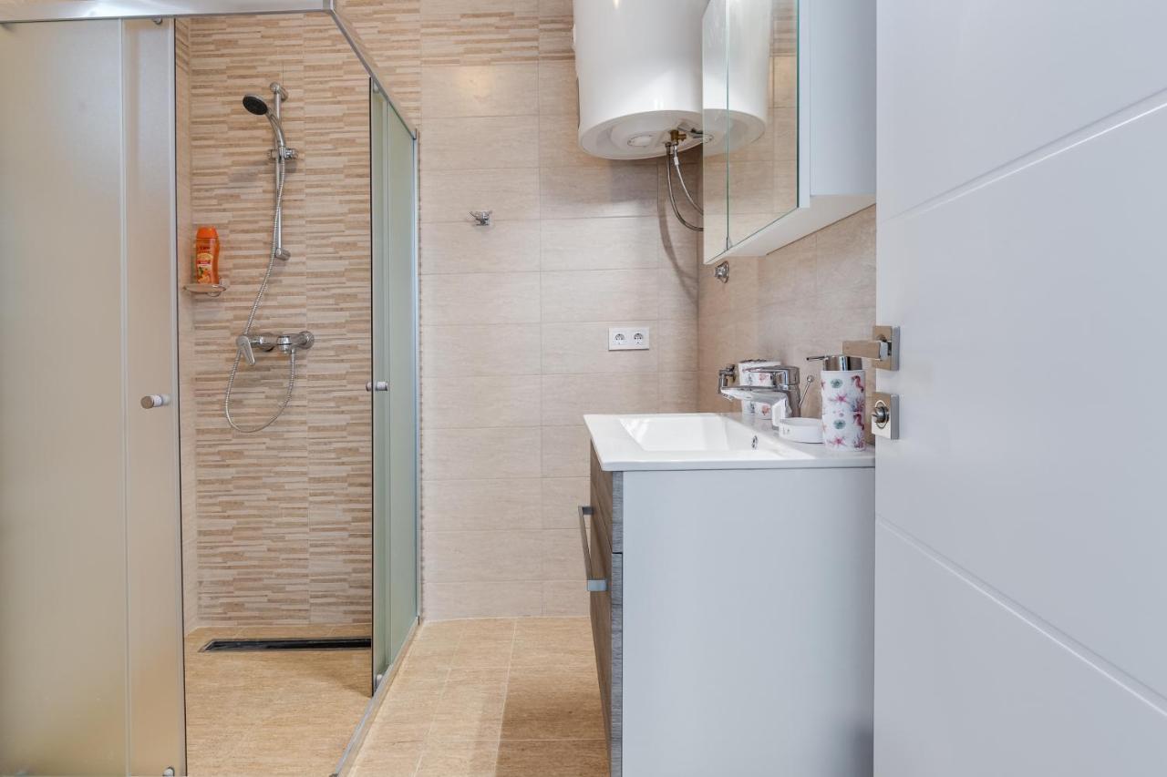 Apartmani Kastelina Vir Zewnętrze zdjęcie